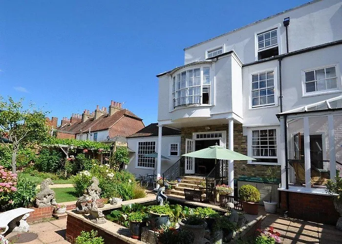 Find Your Perfect Accommodation in Canterbury Kent Hotels for an Unforgettable Experience