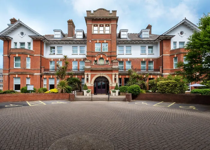 Hotels near Farnborough, UK: Your Ultimate Accommodation Guide