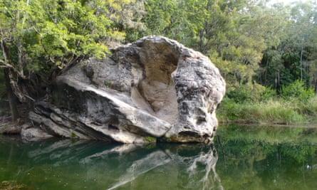 Rock pool at Carnarvon Gorge